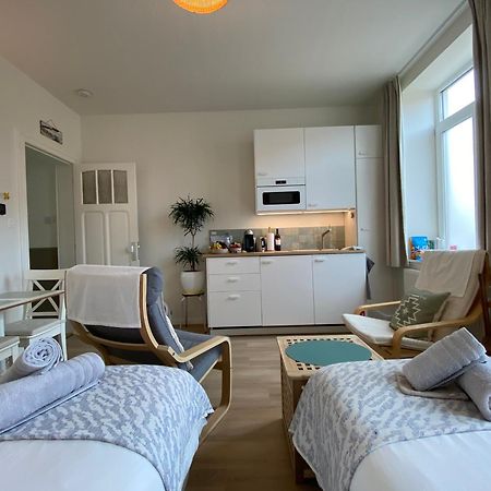 Logies-M Comfort Studios Inc Bikes B&B Oostende Bagian luar foto