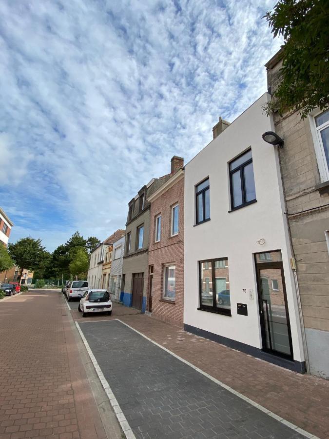 Logies-M Comfort Studios Inc Bikes B&B Oostende Bagian luar foto