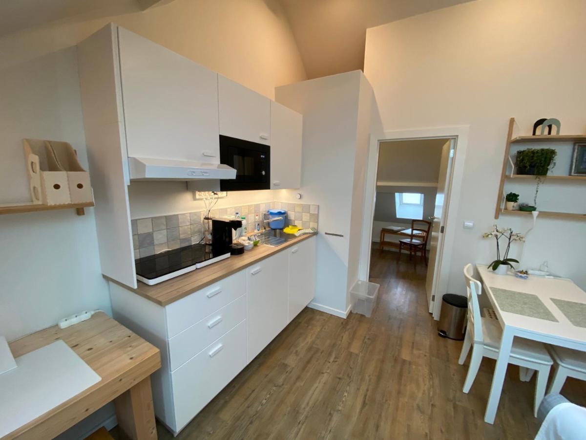 Logies-M Comfort Studios Inc Bikes B&B Oostende Bagian luar foto
