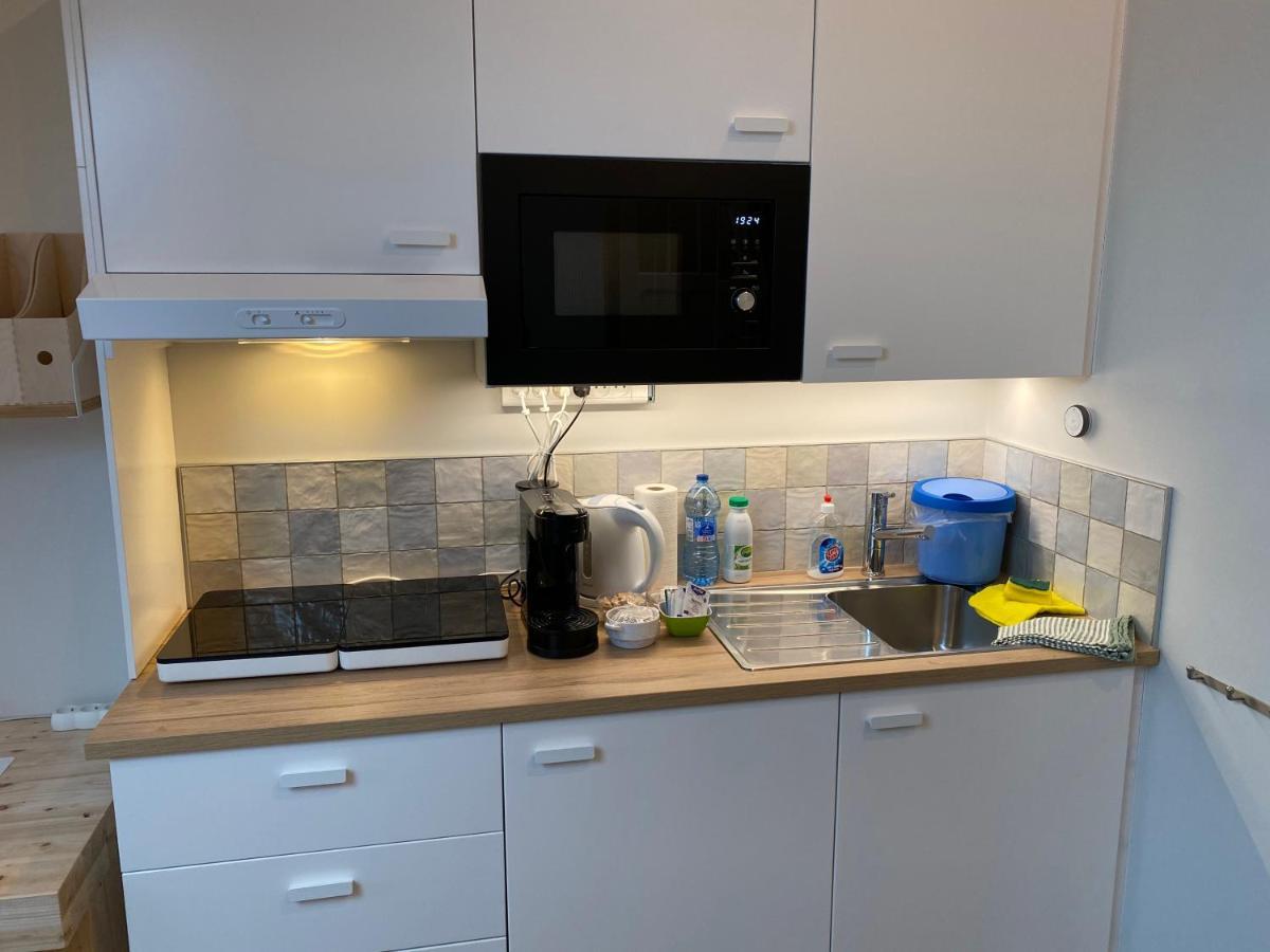 Logies-M Comfort Studios Inc Bikes B&B Oostende Bagian luar foto
