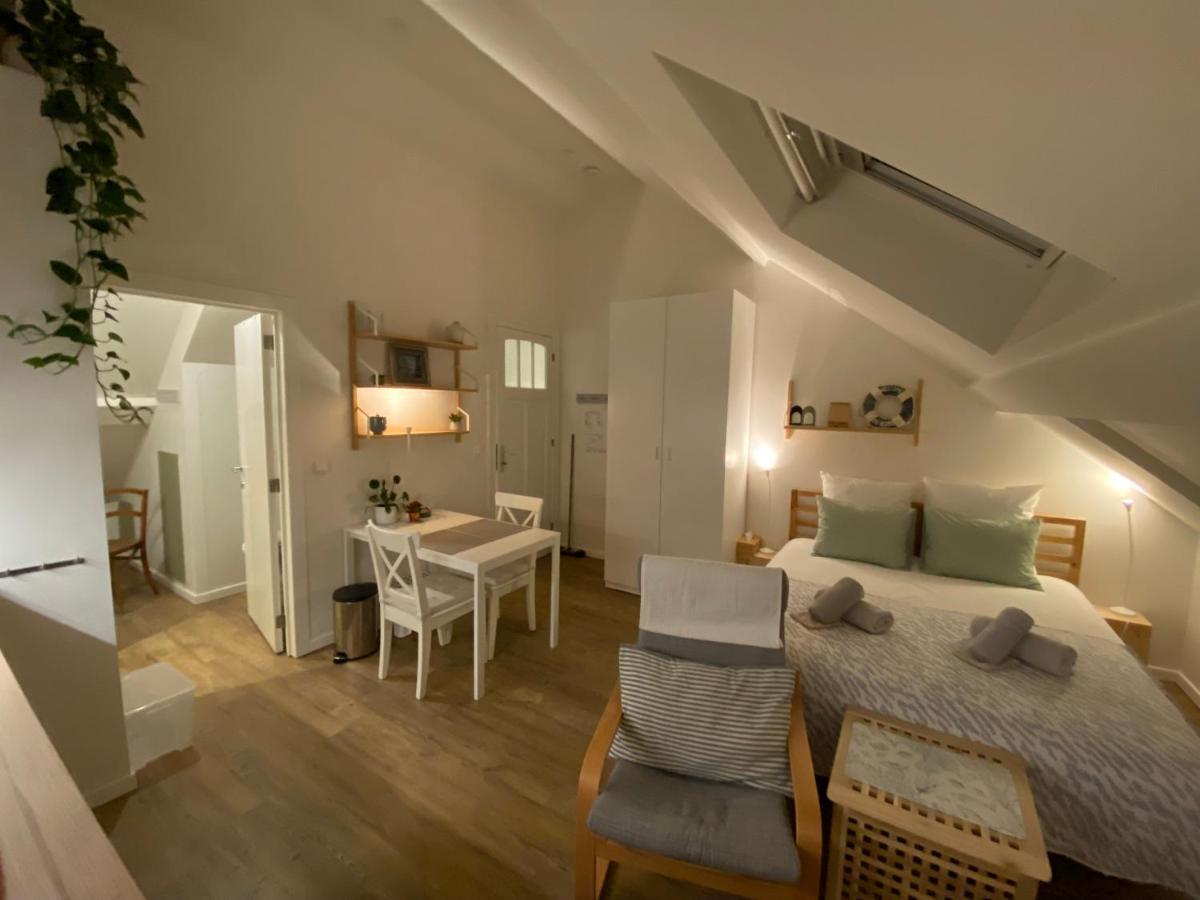 Logies-M Comfort Studios Inc Bikes B&B Oostende Bagian luar foto
