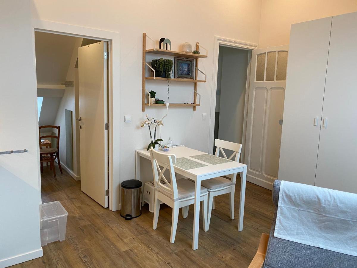 Logies-M Comfort Studios Inc Bikes B&B Oostende Bagian luar foto