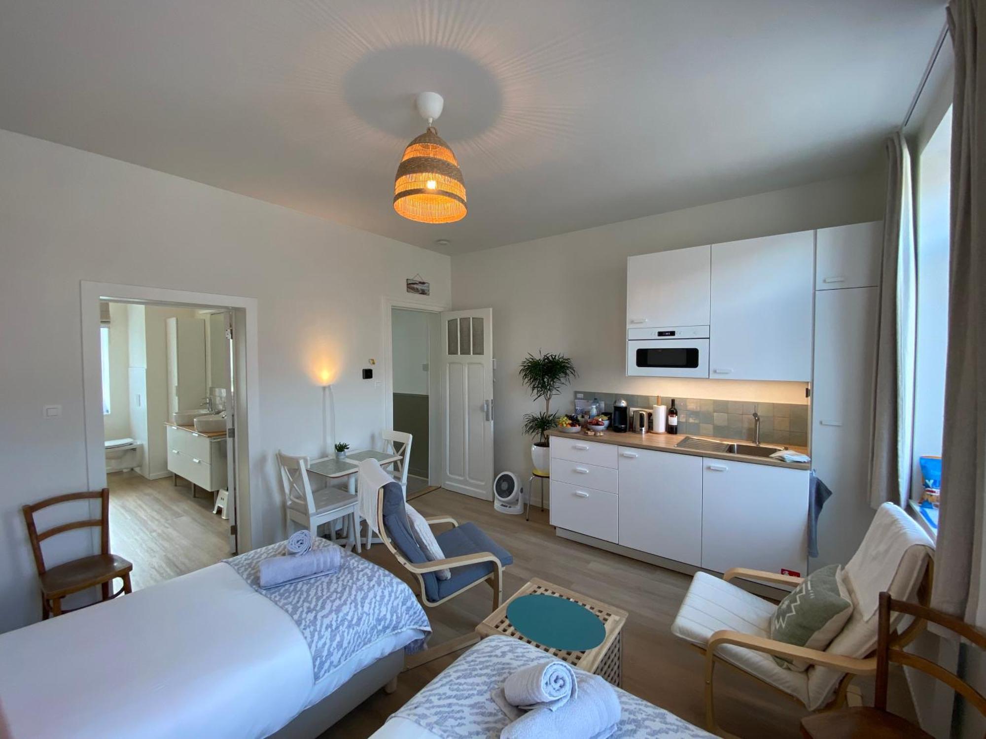 Logies-M Comfort Studios Inc Bikes B&B Oostende Bagian luar foto