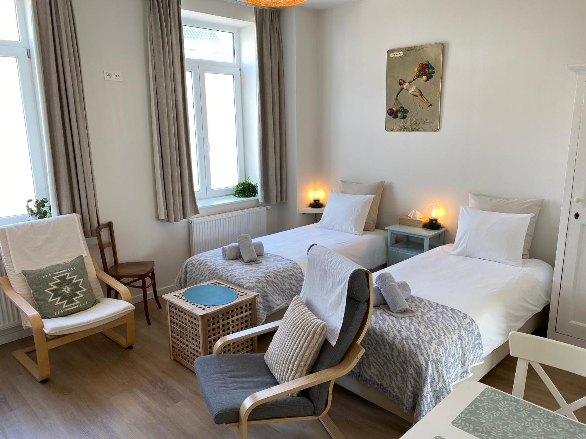 Logies-M Comfort Studios Inc Bikes B&B Oostende Bagian luar foto